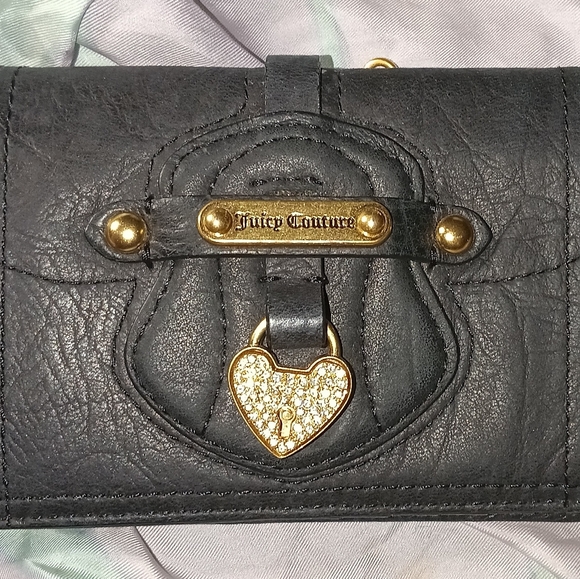 Juicy Couture Black Wallet with Gold Heart Accent - Picture 1 of 5